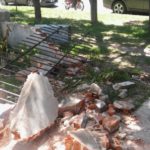 Un auto fuera de control destruyó el frente de una vivienda 4