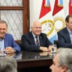 Firma de convenio para la construcción de un acueducto
