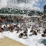 Espectacular Fiesta de la Espuma en El Expreso
