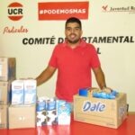 Gran colecta de leche de la Juventud Radical