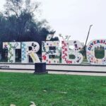 Se pintó la discapacidad en el Monumeno a las letras
